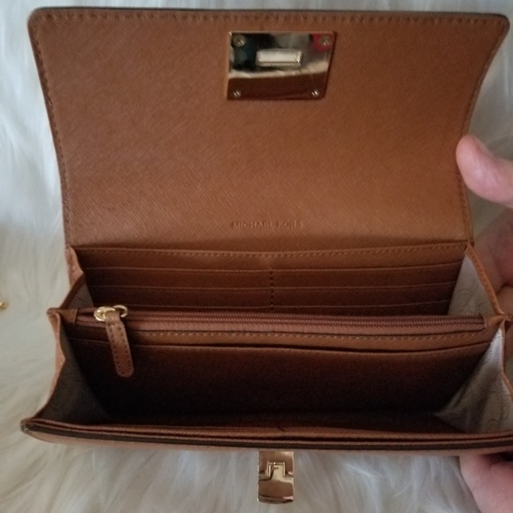 Michael Kors Wallet, Luggage Color, EUC - Picture 2 of 6